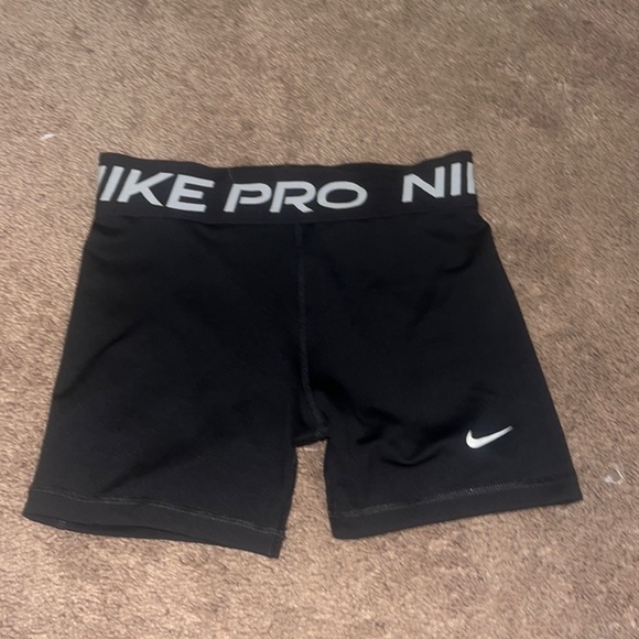 Nike pros - Picture 2 of 5